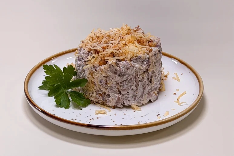 Салат с языком (Пикантный)